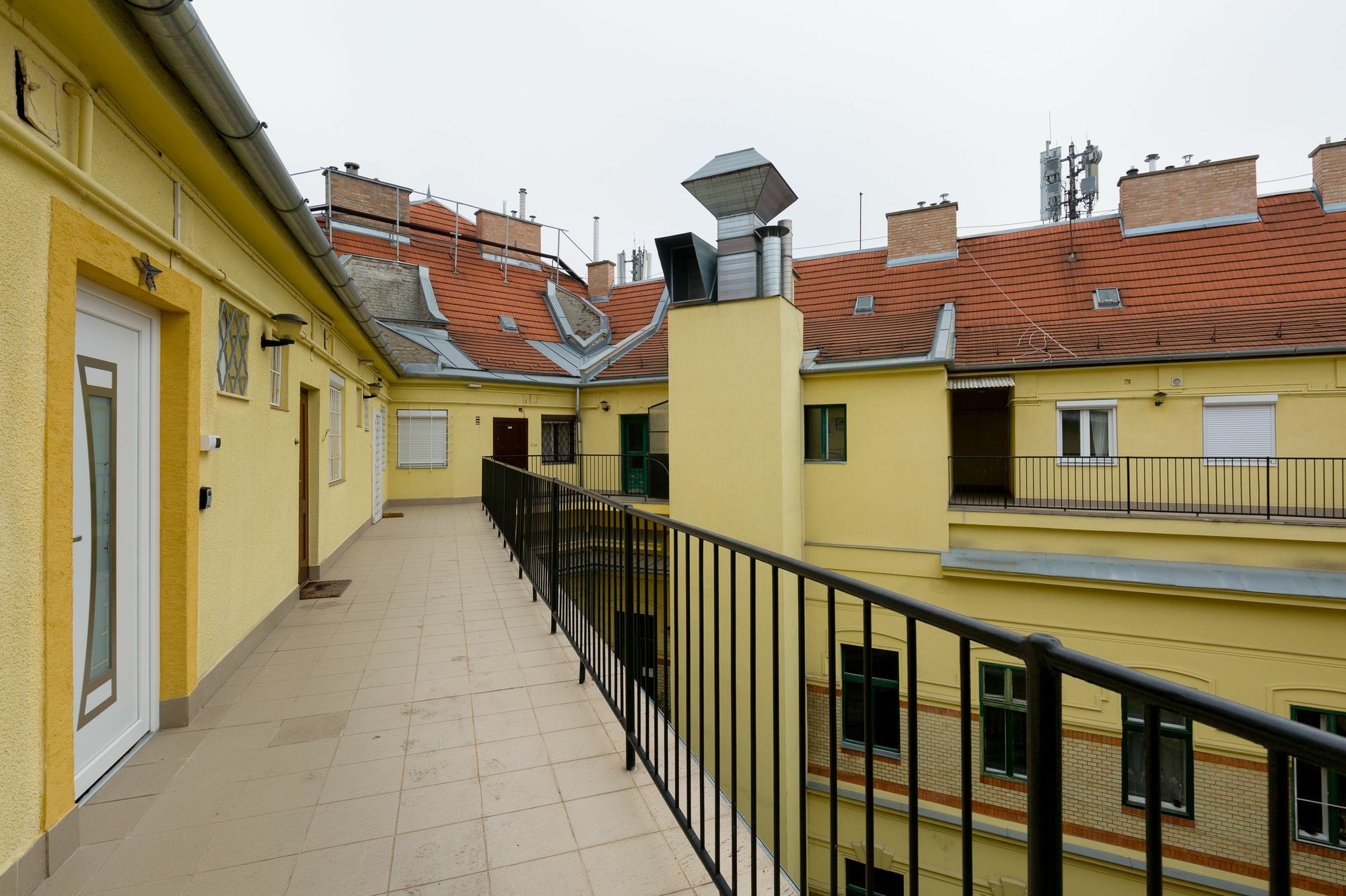 Bpm-Apartment Top Five Budapeste Exterior foto